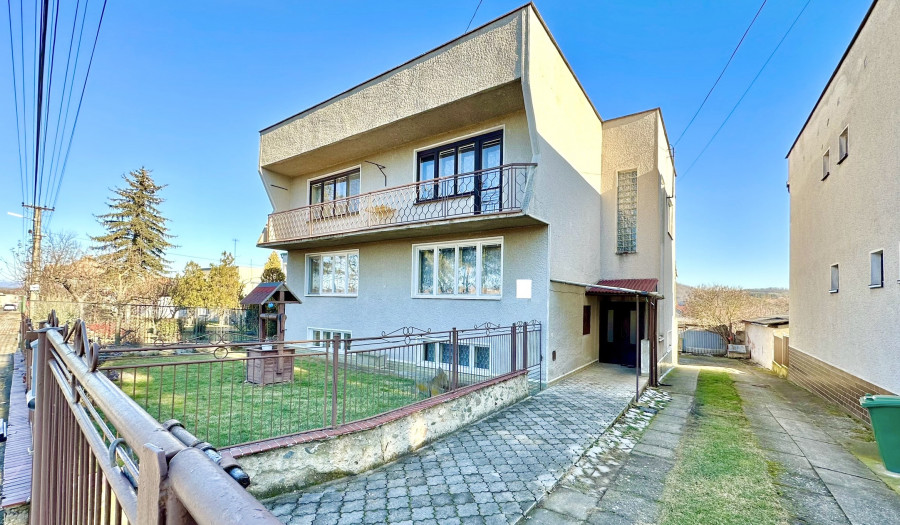 BOSEN | Na predaj poschodový rodinný dom, Fiľakovské Biskupice