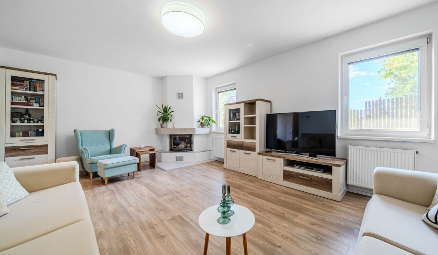 BOSEN |  5-room family house for long term rent, Koliba